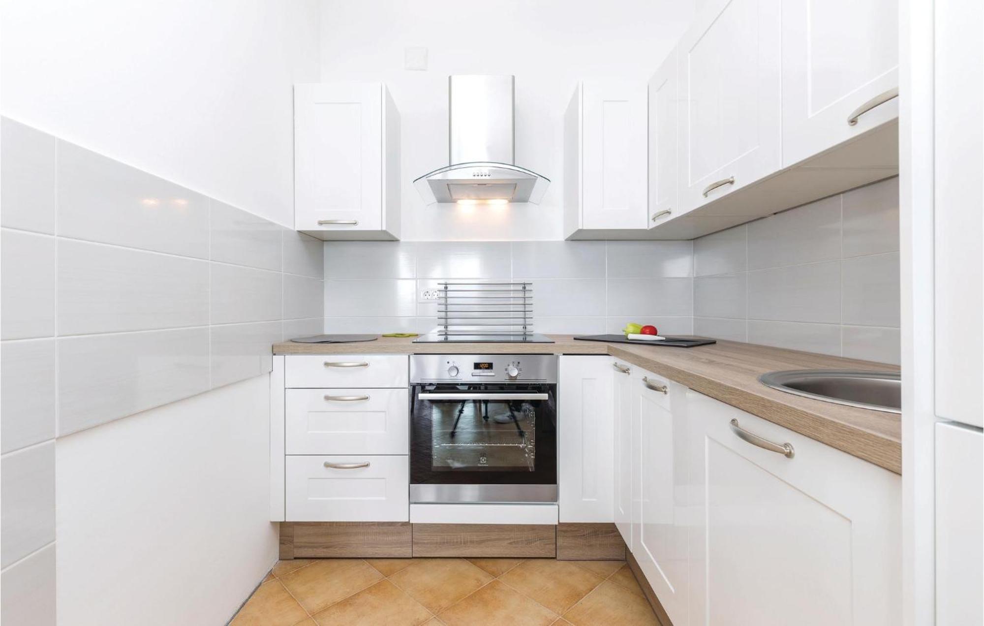 Cozy Apartment In Crikvenica With House Sea View Εξωτερικό φωτογραφία